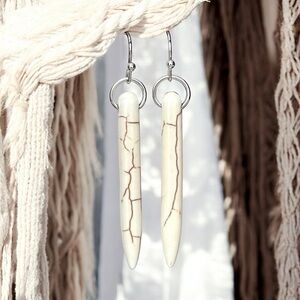 5 For $25💫Santa Fe Boho White Spikes Earrings Dangles